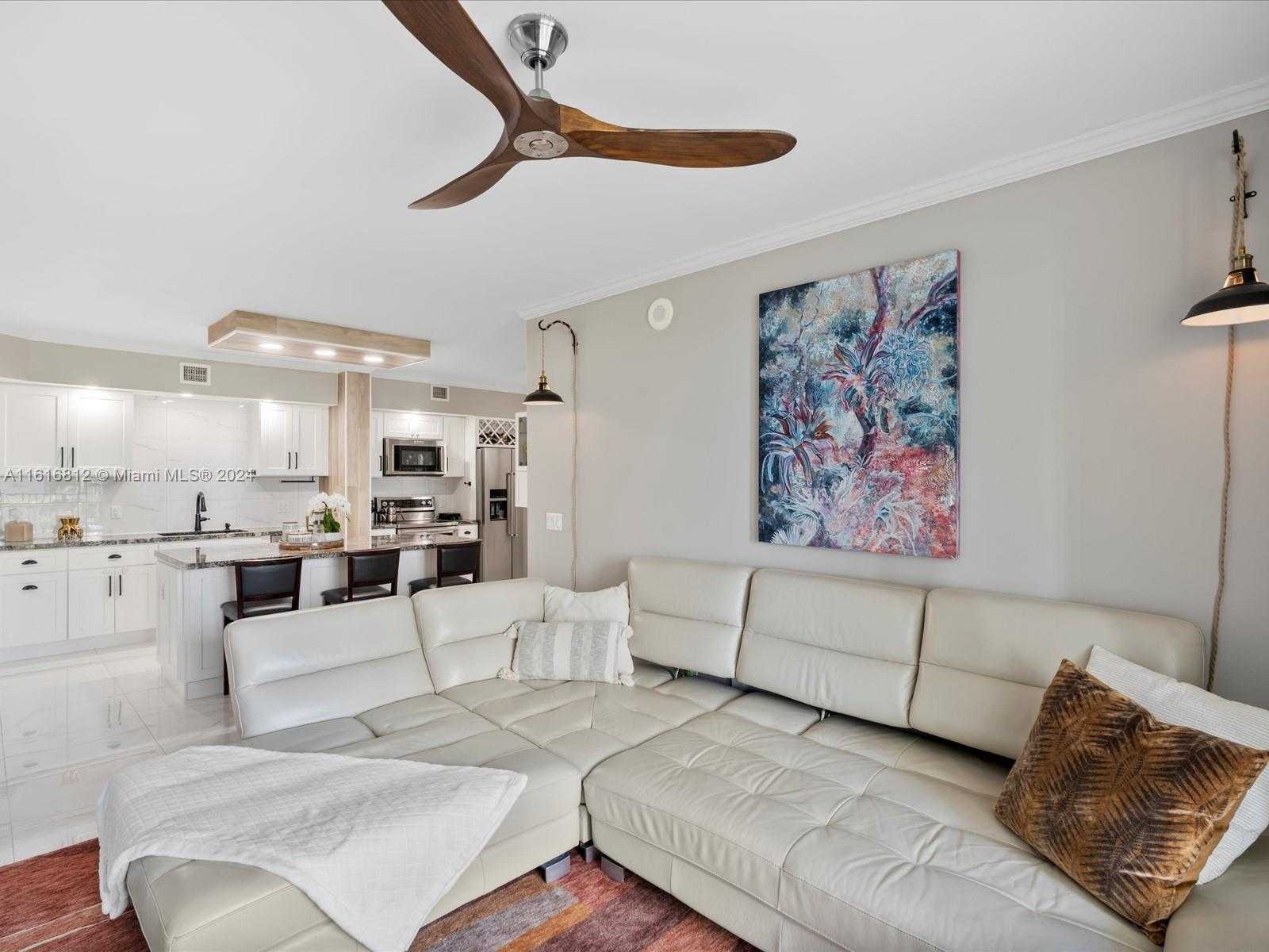 Small Image of 17100 NORTH BAY RD #1602, Sunny Isles Beach Number 14