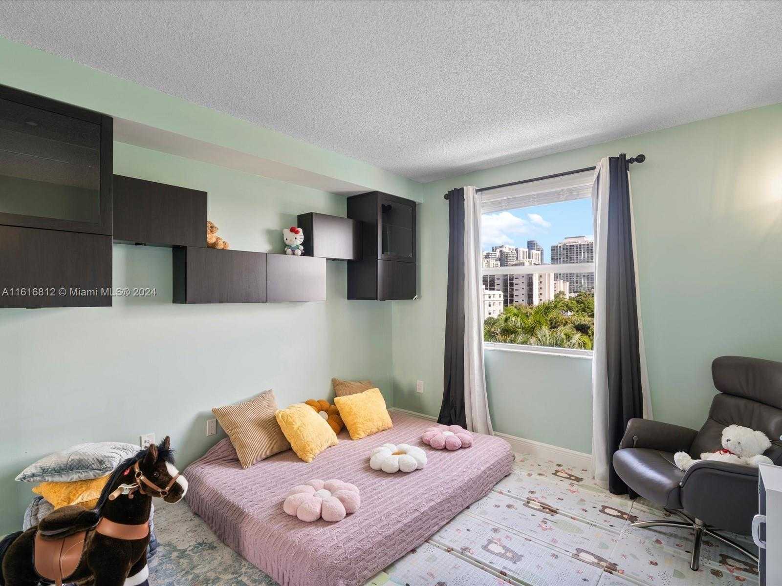 Small Image of 17100 NORTH BAY RD #1602, Sunny Isles Beach Number 21