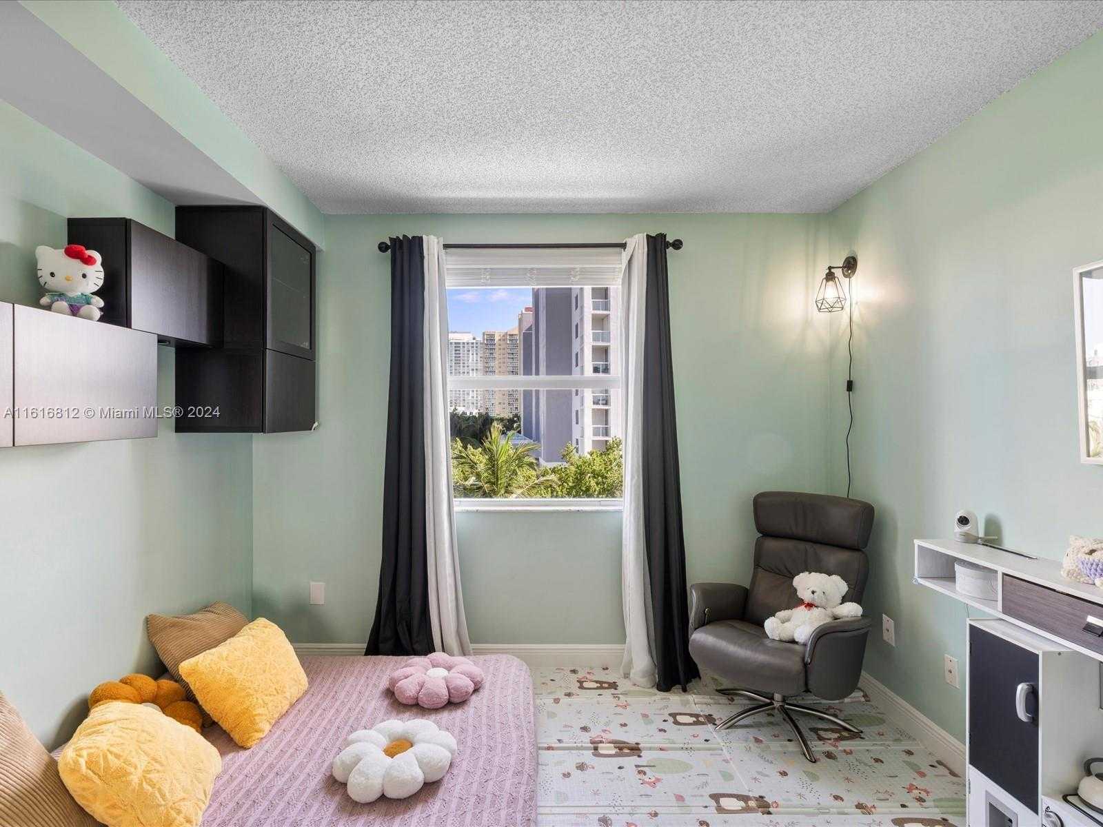 Small Image of 17100 NORTH BAY RD #1602, Sunny Isles Beach Number 22