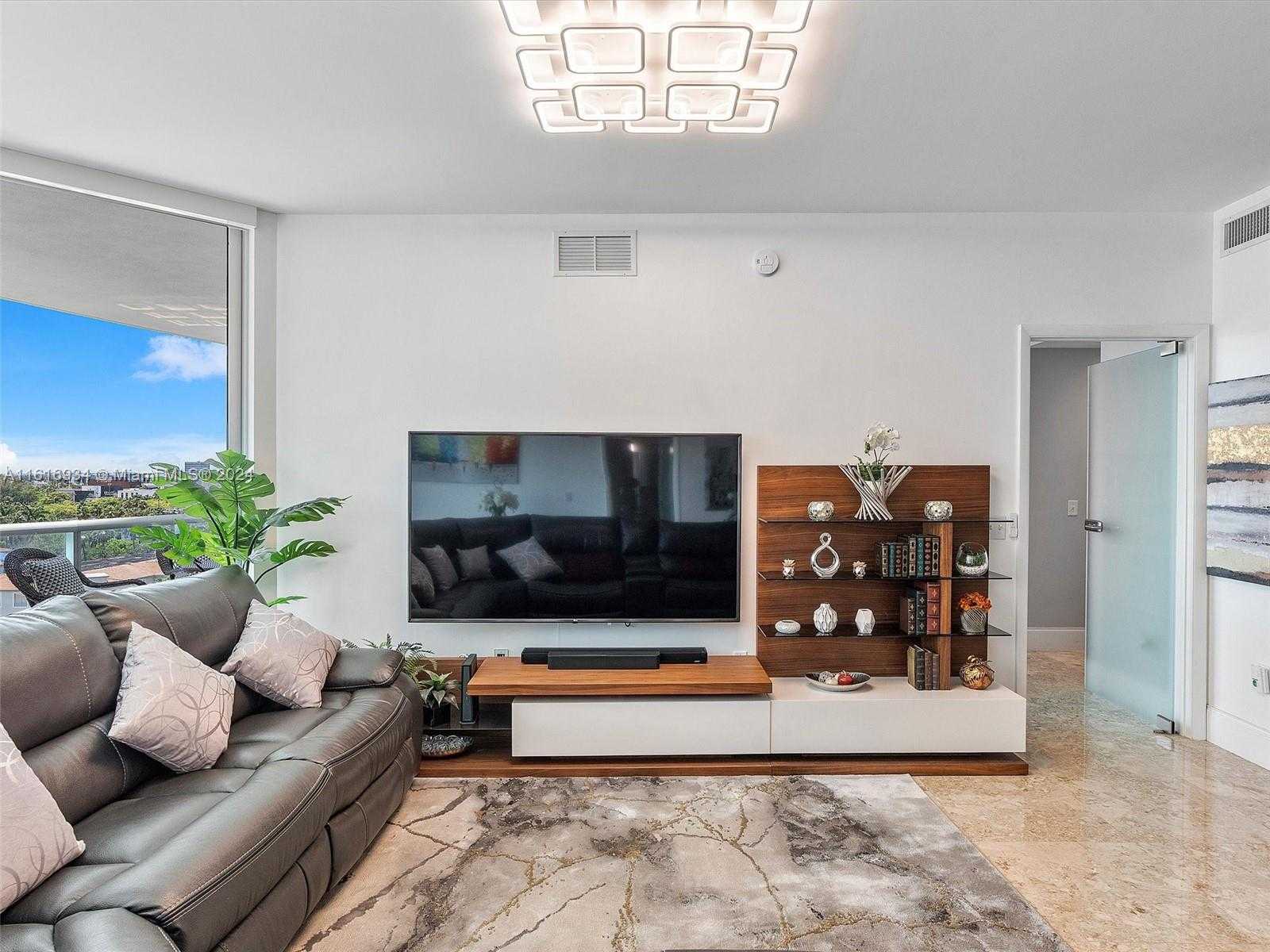 Small Image of 3131 NORTH EAST 188TH ST #2-903, Aventura Number 10