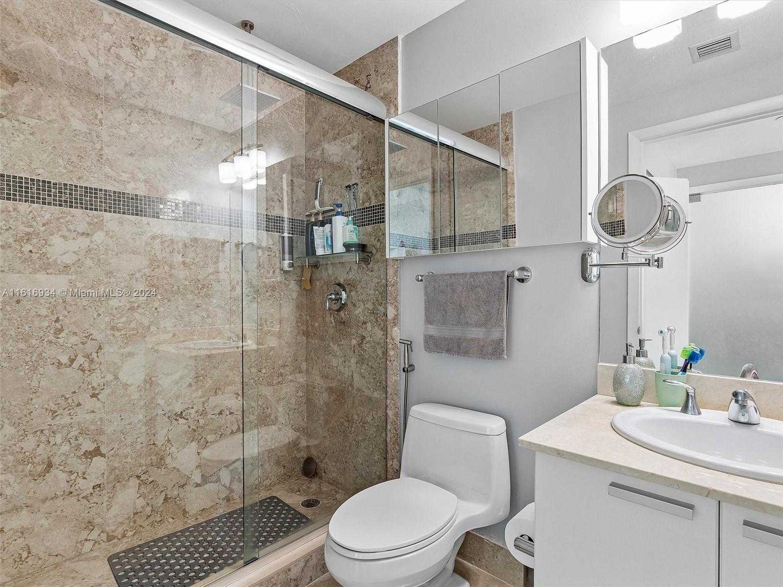 Small Image of 3131 NORTH EAST 188TH ST #2-903, Aventura Number 37