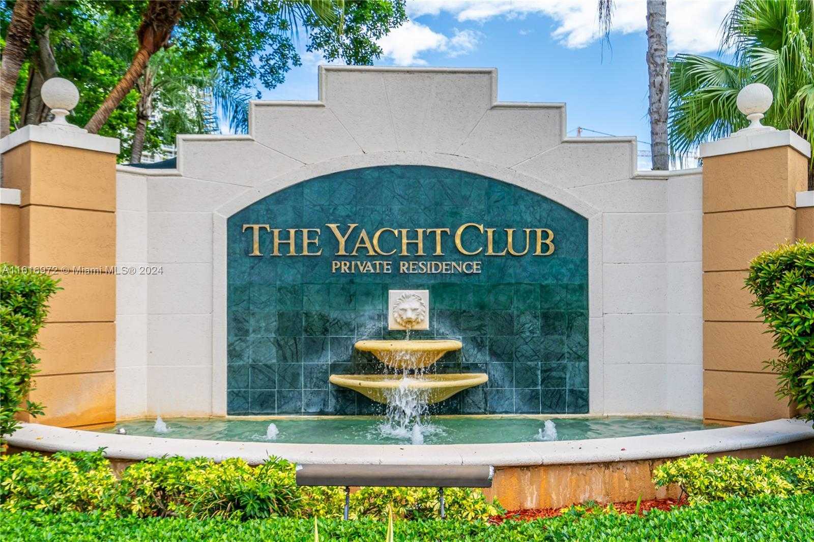Small Image of 19701 E Country Club Dr, Aventura, FL 33180, USA Number 42
