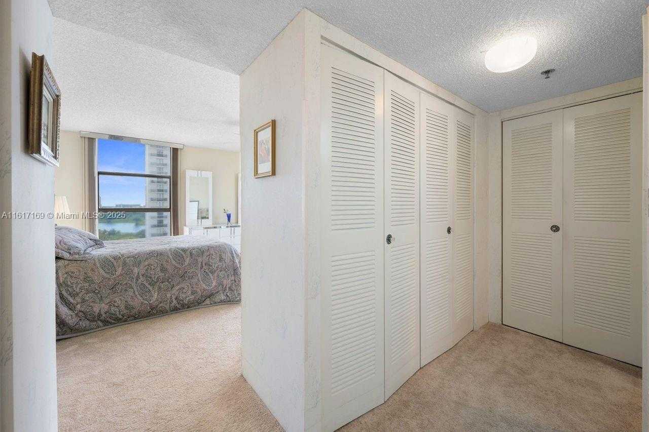 Small Image of 20505 EAST COUNTRY CLUB DR #1138, Aventura Number 16