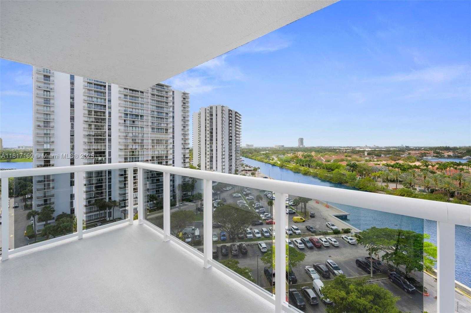 Small Image of 20505 EAST COUNTRY CLUB DR #1138, Aventura Number 3