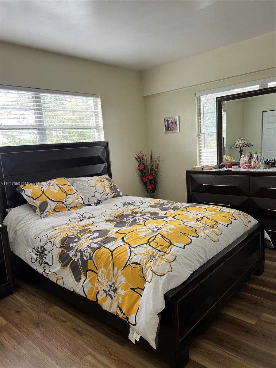 Small Image of 155 SUFFOLK D #D, Boca Raton Number 21