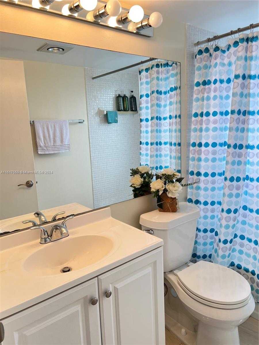 Small Image of 155 SUFFOLK D #D, Boca Raton Number 23
