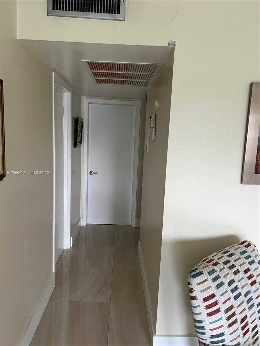 Small Image of 155 SUFFOLK D #D, Boca Raton Number 6