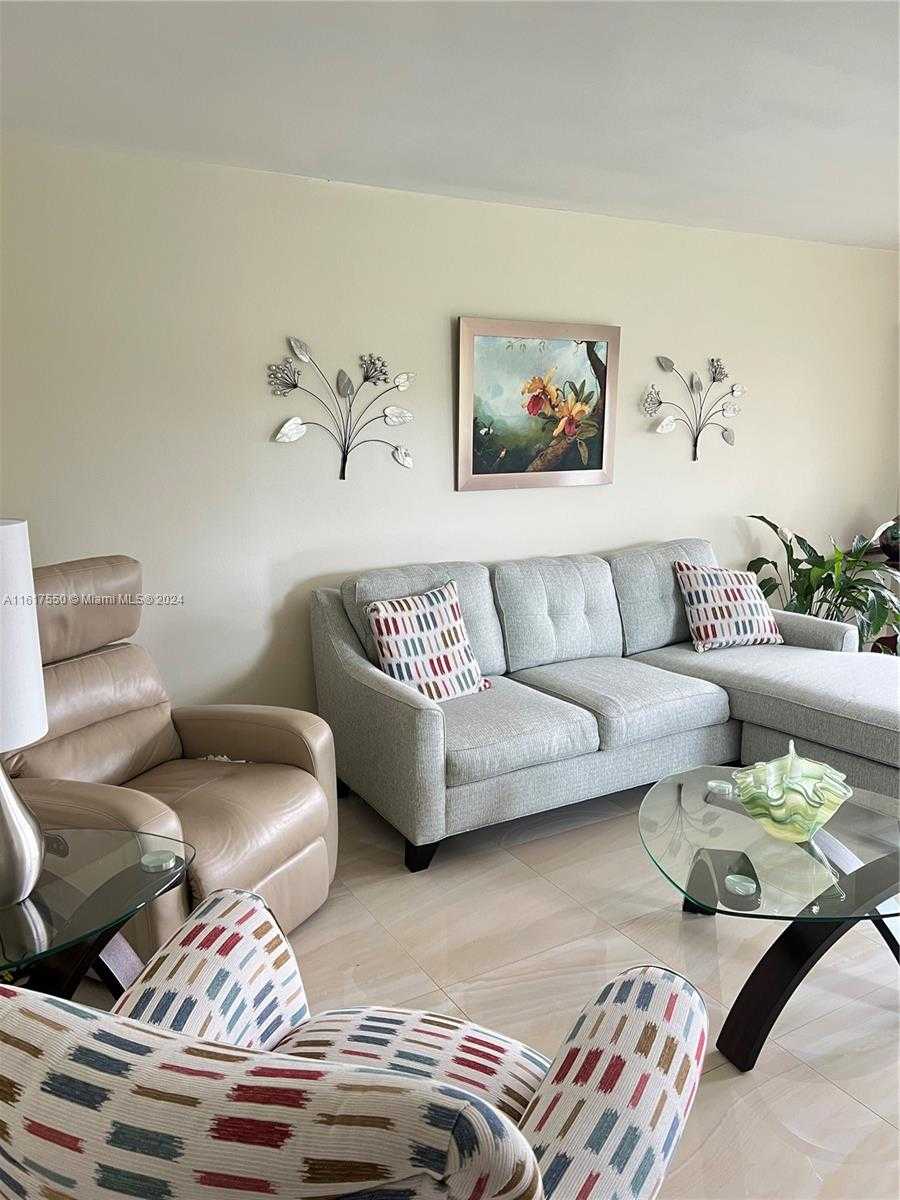 Small Image of 155 SUFFOLK D #D, Boca Raton Number 7