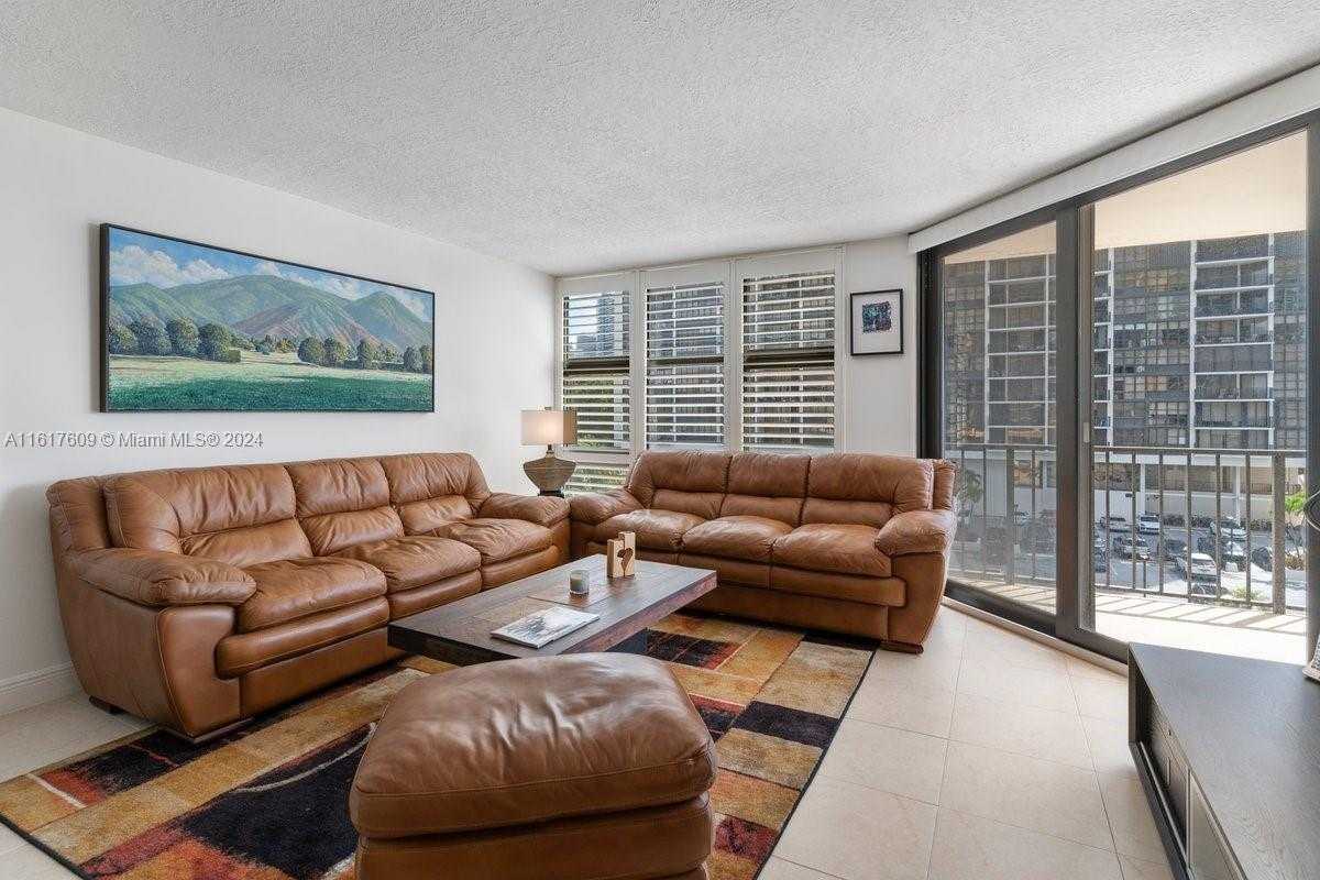 Small Image of 1915 BRICKELL AVE #C506, Miami Number 13