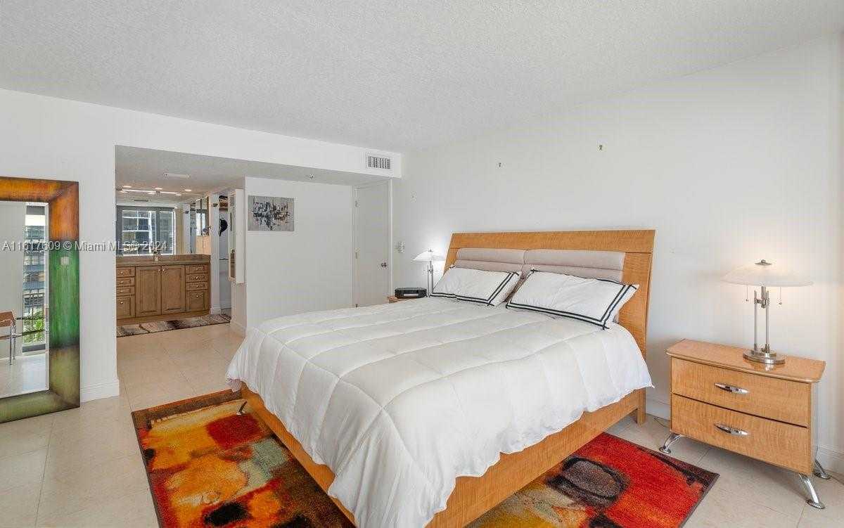 Small Image of 1915 BRICKELL AVE #C506, Miami Number 21