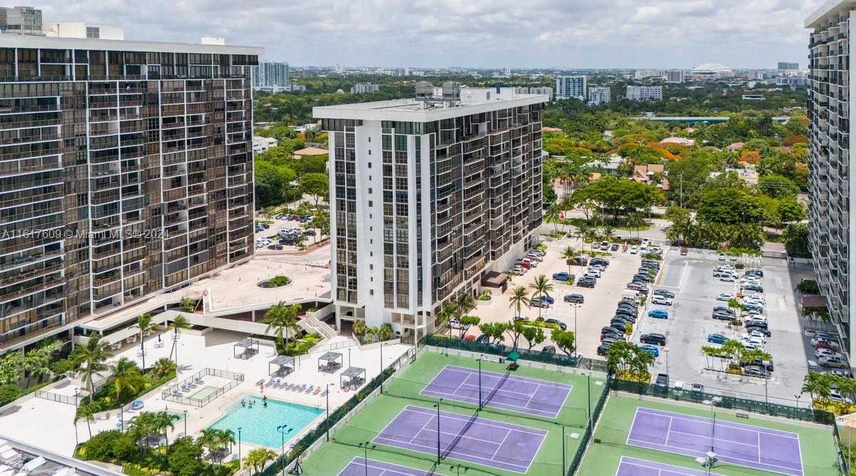 Small Image of 1915 BRICKELL AVE #C506, Miami Number 31