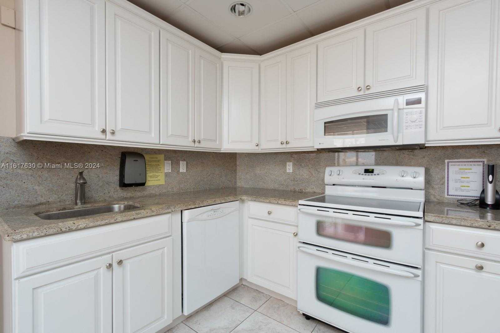 Small Image of 1200 SOUTH OCEAN BLVD #2C, Boca Raton Number 46