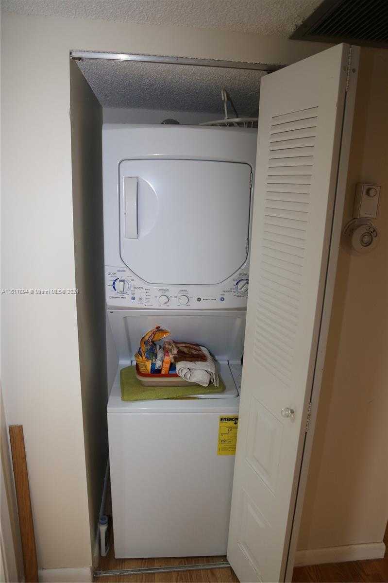 Small Image of 901 SOUTH WEST 128TH AVE #314E, Pembroke Pines Number 18