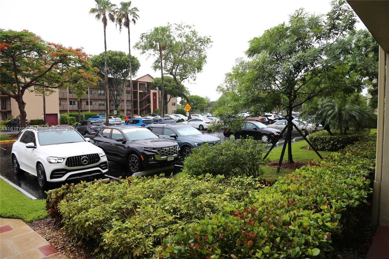 Small Image of 901 SOUTH WEST 128TH AVE #314E, Pembroke Pines Number 20