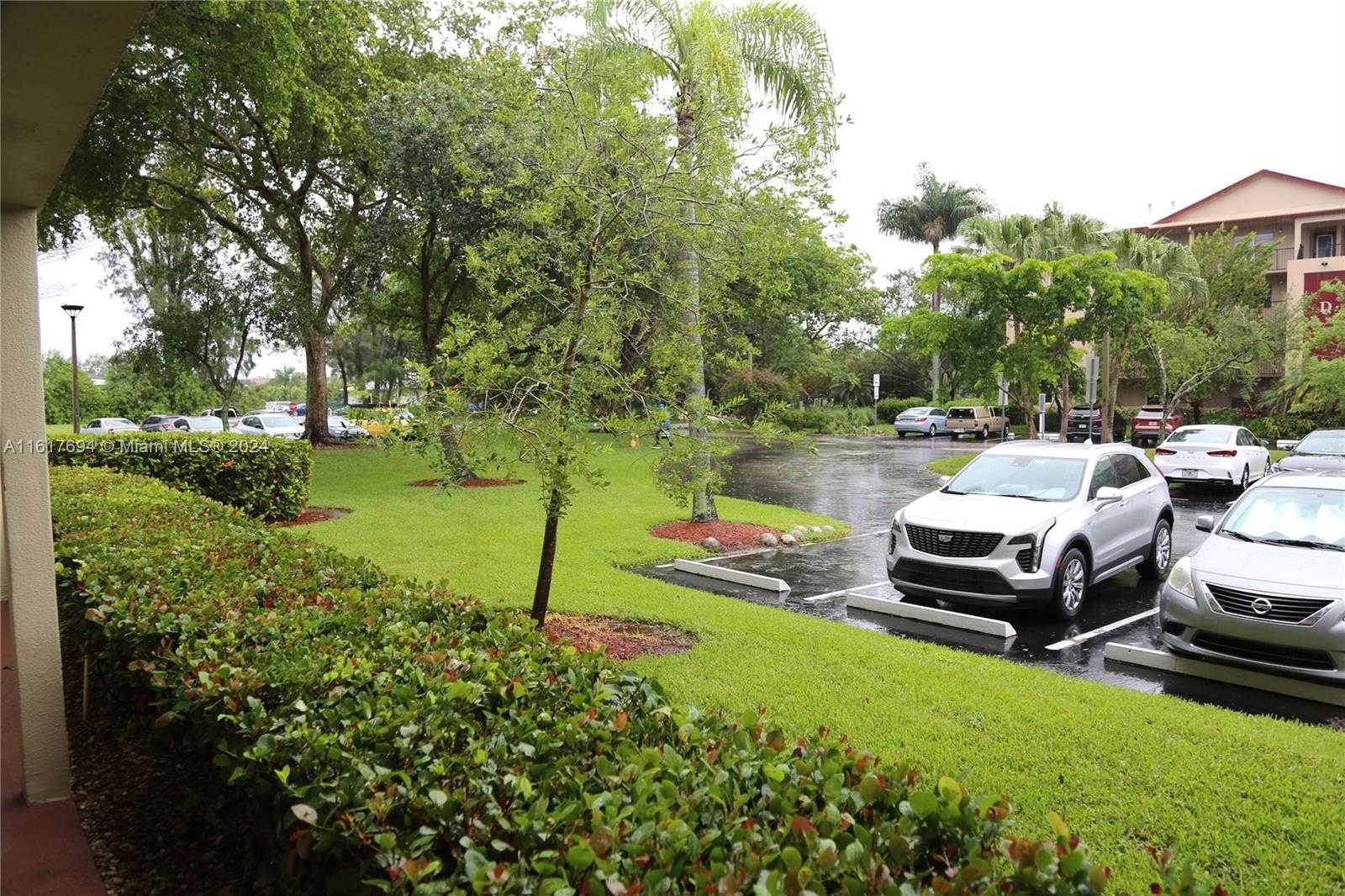 Small Image of 901 SOUTH WEST 128TH AVE #314E, Pembroke Pines Number 21