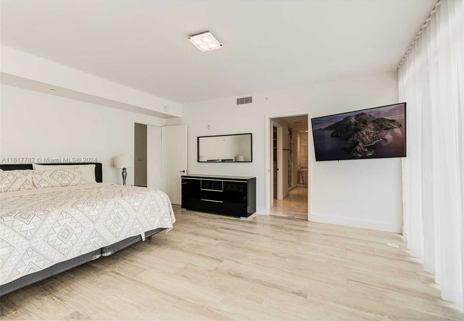 Small Image of 2101 SOUTH SURF RD #2F, Hollywood Number 54
