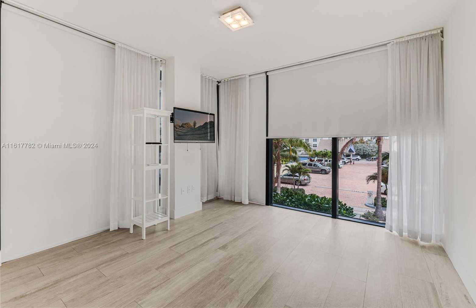 Small Image of 2101 SOUTH SURF RD #2F, Hollywood Number 61