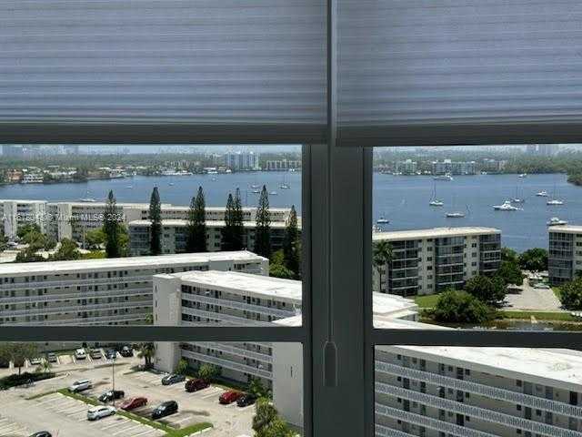 Small Image of 18011 BISCAYNE BLVD #1605, Aventura Number 22