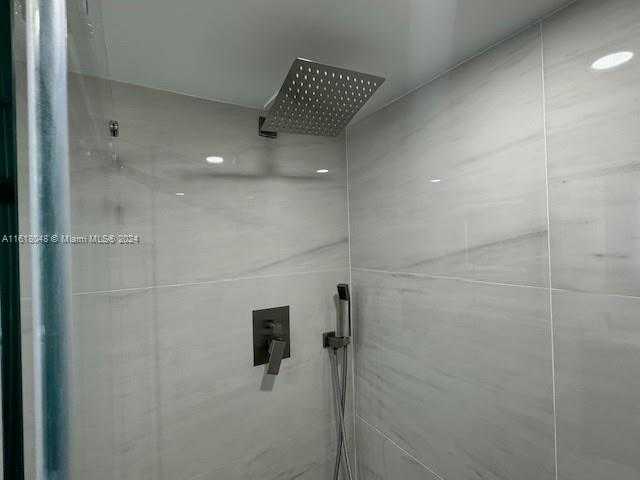 Small Image of 18011 BISCAYNE BLVD #1605, Aventura Number 41
