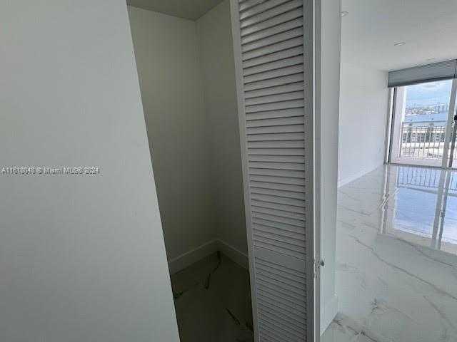 Small Image of 18011 BISCAYNE BLVD #1605, Aventura Number 43
