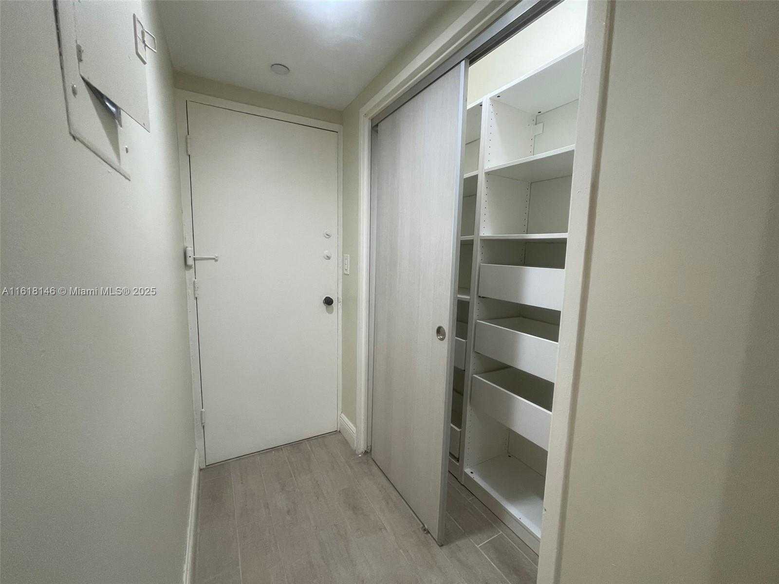 Small Image of 5825 COLLINS AVE #7B, Miami Beach Number 7