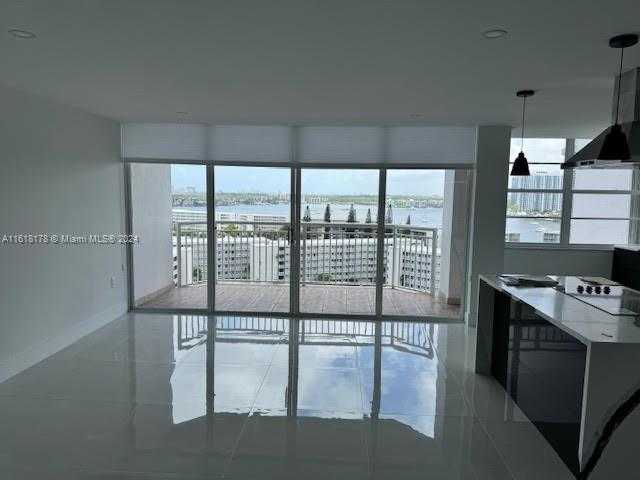 Small Image of 18021 BISCAYNE BLVD #1404, Aventura Number 15