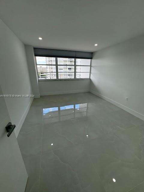 Small Image of 18021 BISCAYNE BLVD #1404, Aventura Number 22