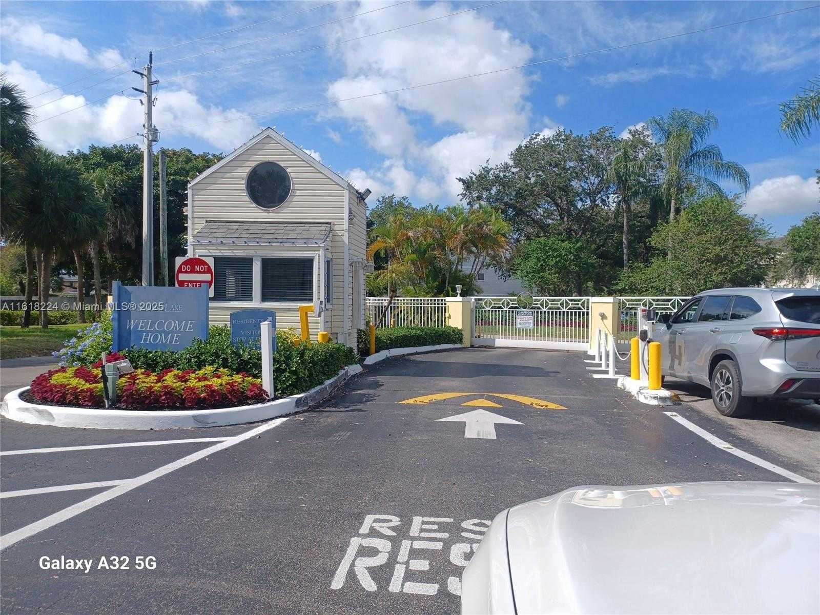 Small Image of 3421 NORTH WEST 44TH ST #103, Oakland Park Number 8