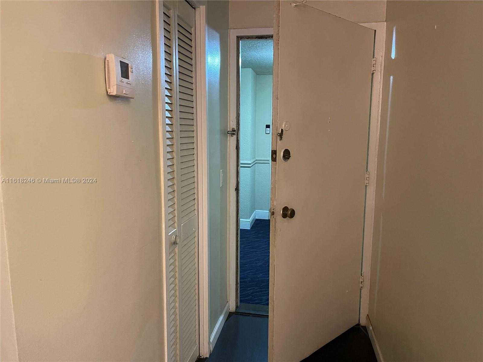 Small Image of 3505 SOUTH OCEAN DR #310, Hollywood Number 13
