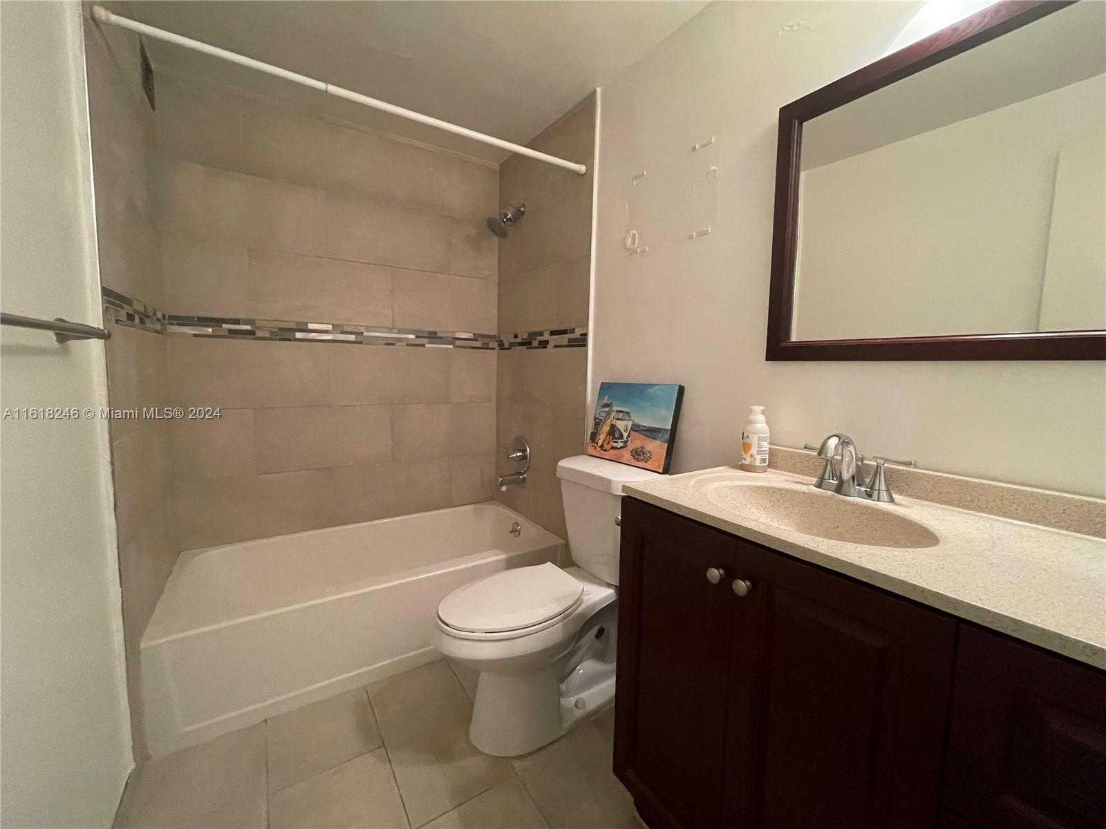 Small Image of 3505 SOUTH OCEAN DR #310, Hollywood Number 17