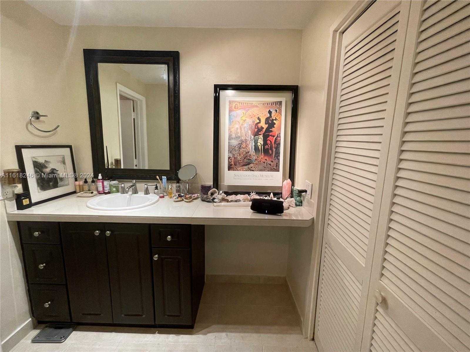 Small Image of 3505 SOUTH OCEAN DR #310, Hollywood Number 21