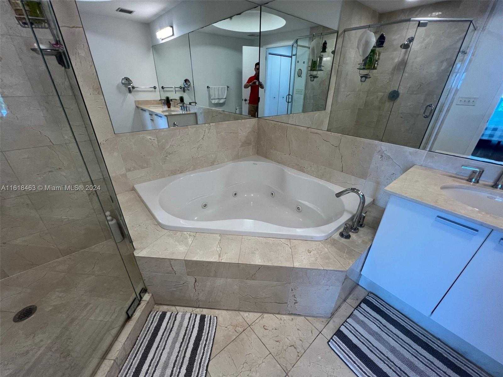 Small Image of 3131 NORTH EAST 188TH ST #1-609, Aventura Number 26