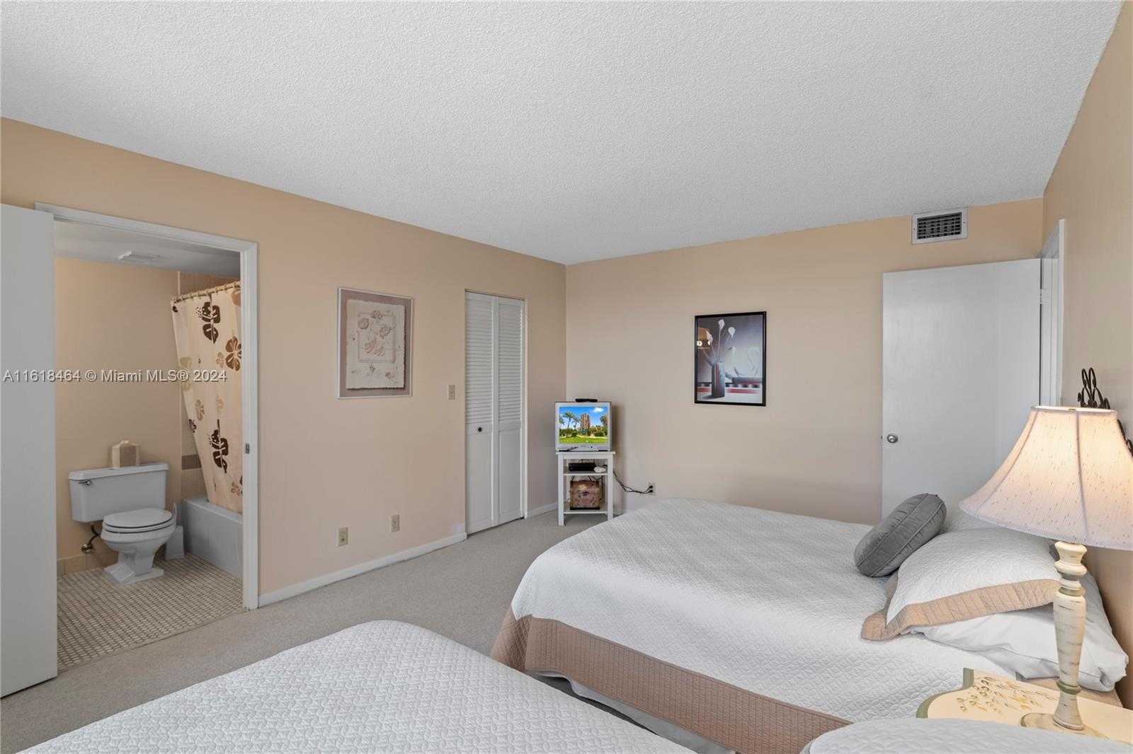 Small Image of 18181 NORTH EAST 31ST CT #2202, Aventura Number 14