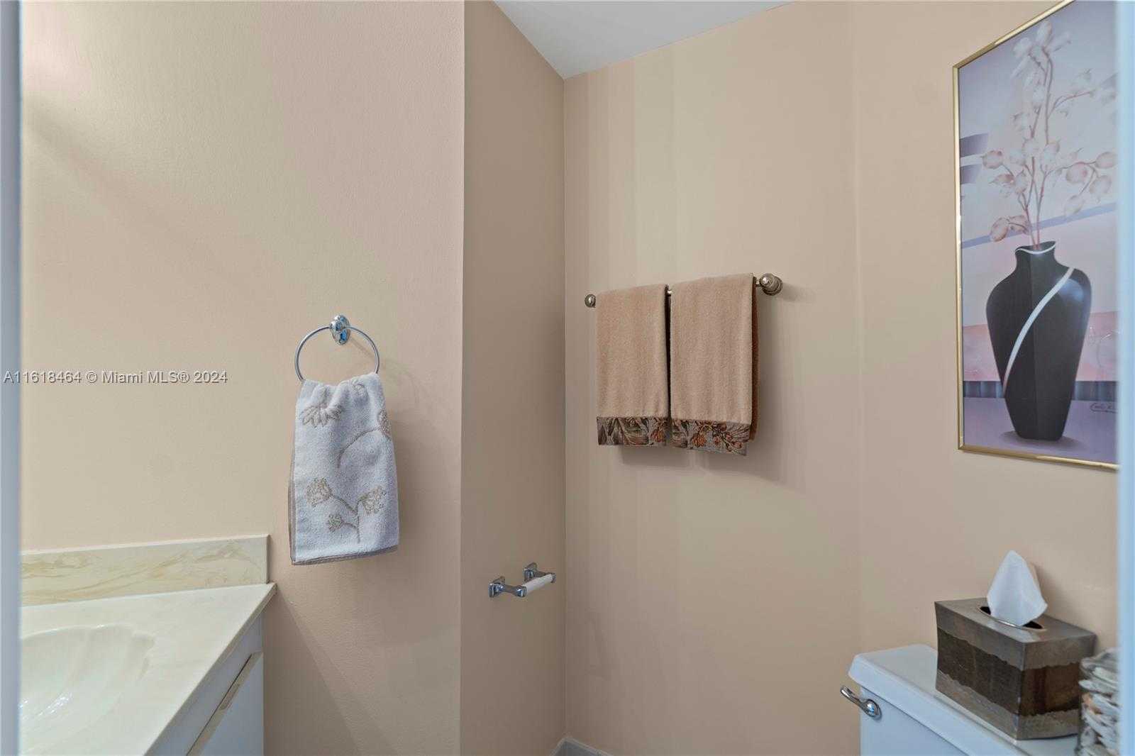 Small Image of 18181 NORTH EAST 31ST CT #2202, Aventura Number 24