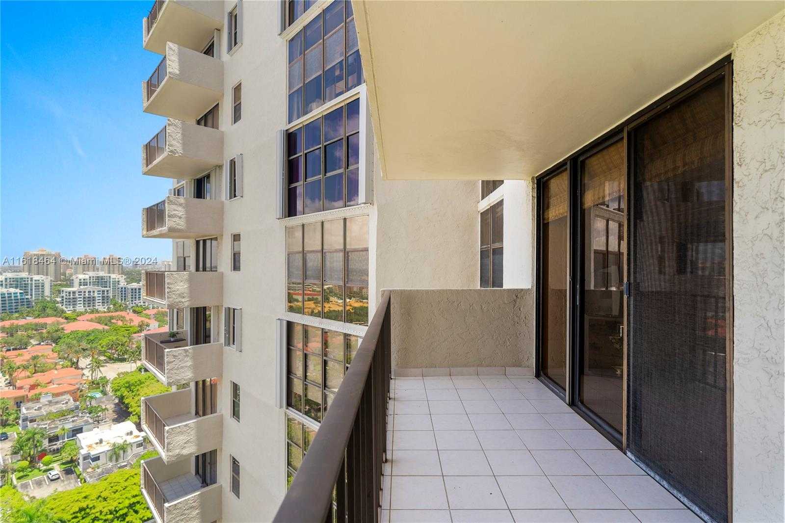 Small Image of 18181 NORTH EAST 31ST CT #2202, Aventura Number 30
