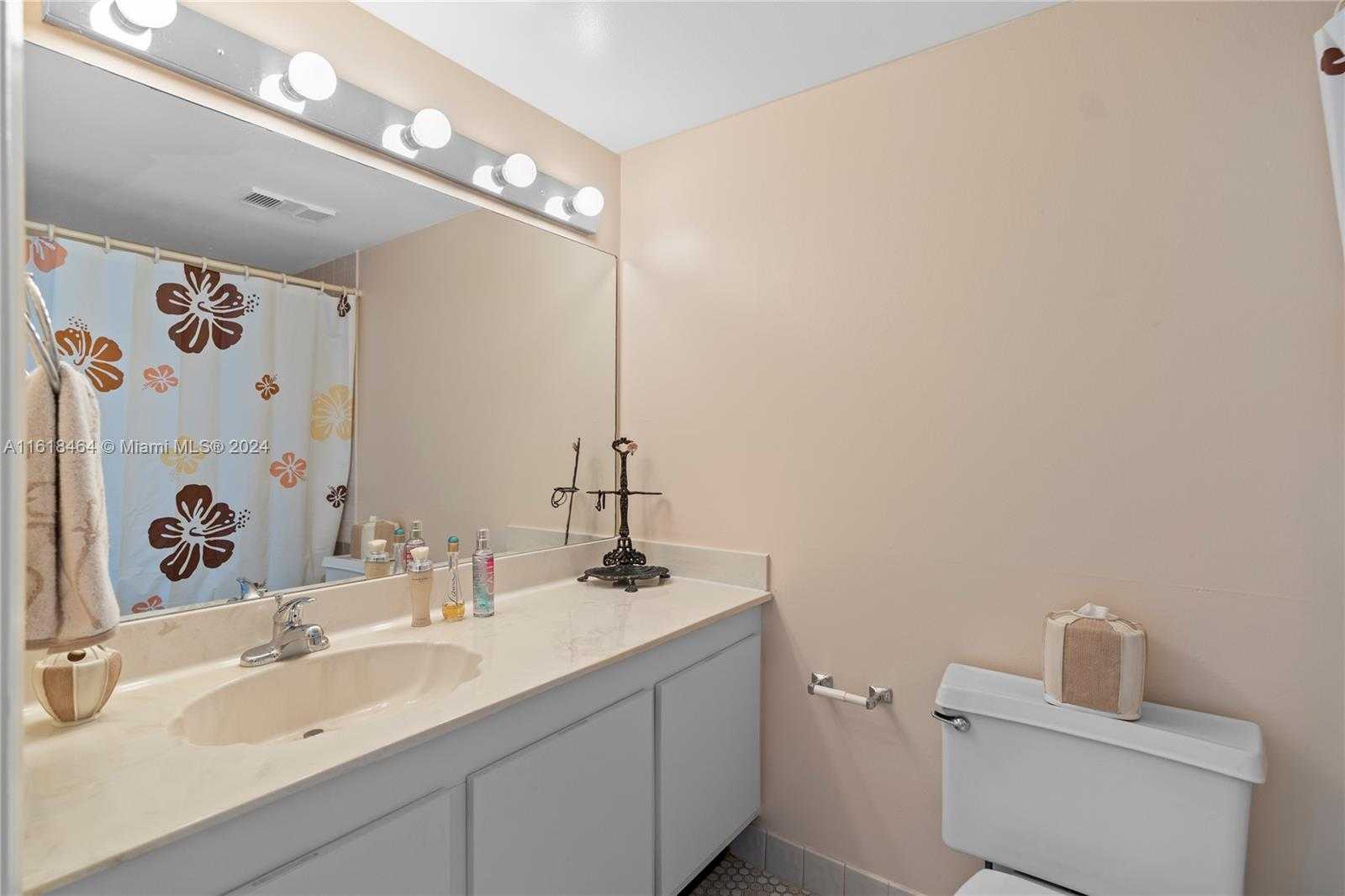 Small Image of 18181 NORTH EAST 31ST CT #2202, Aventura Number 5