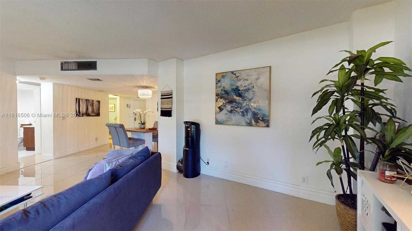 Small Image of 3301 NORTH COUNTRY CLUB DR #205, Aventura Number 11