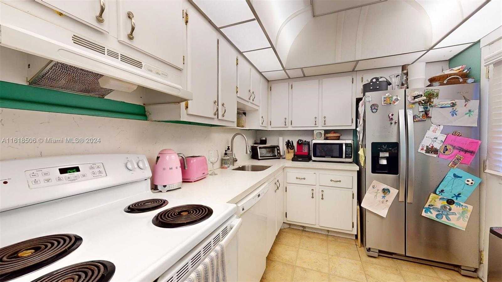 Small Image of 3301 NORTH COUNTRY CLUB DR #205, Aventura Number 17