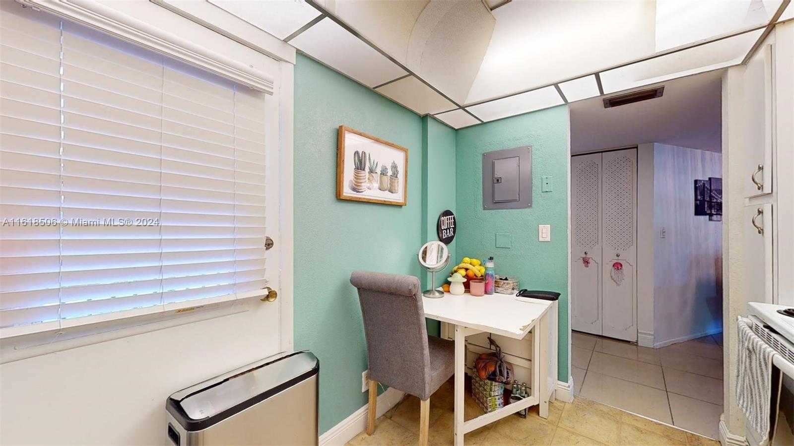 Small Image of 3301 NORTH COUNTRY CLUB DR #205, Aventura Number 19