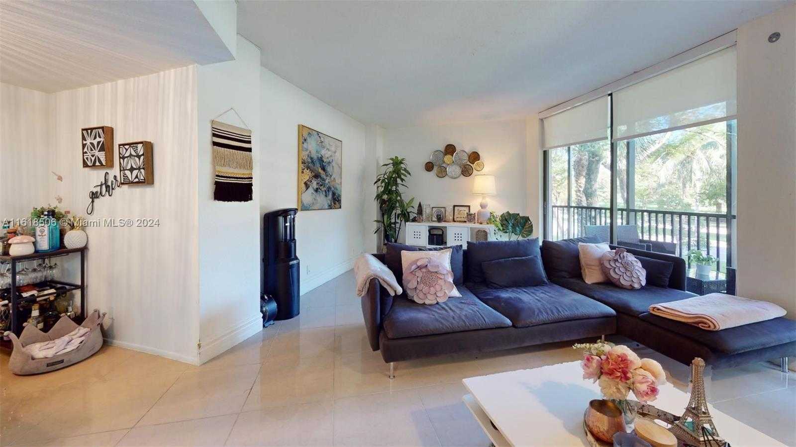 Small Image of 3301 NORTH COUNTRY CLUB DR #205, Aventura Number 2