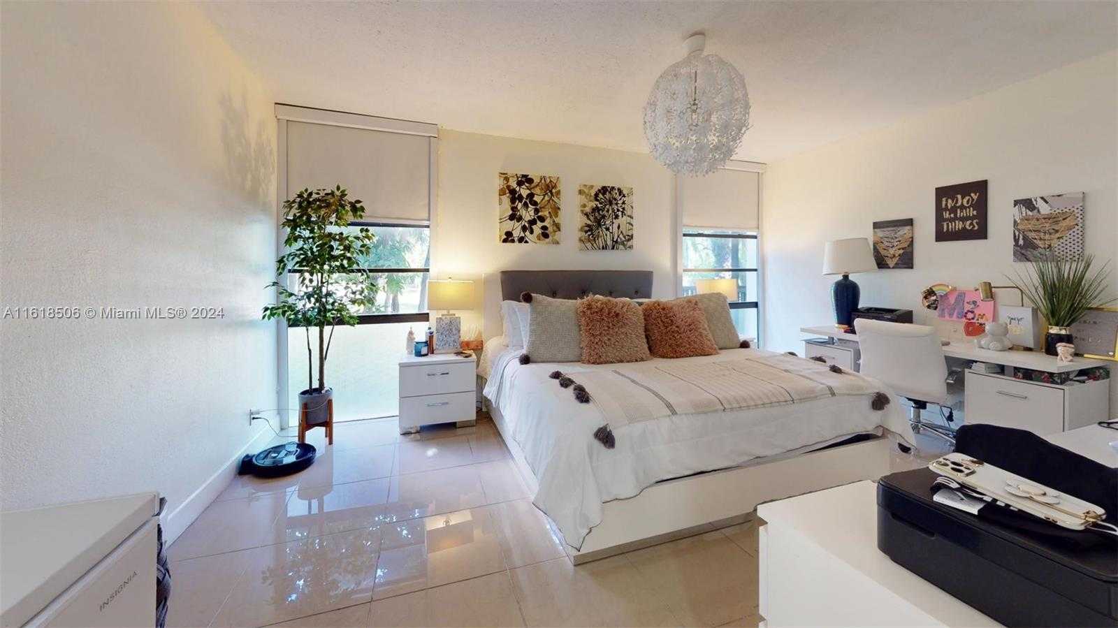 Small Image of 3301 NORTH COUNTRY CLUB DR #205, Aventura Number 20