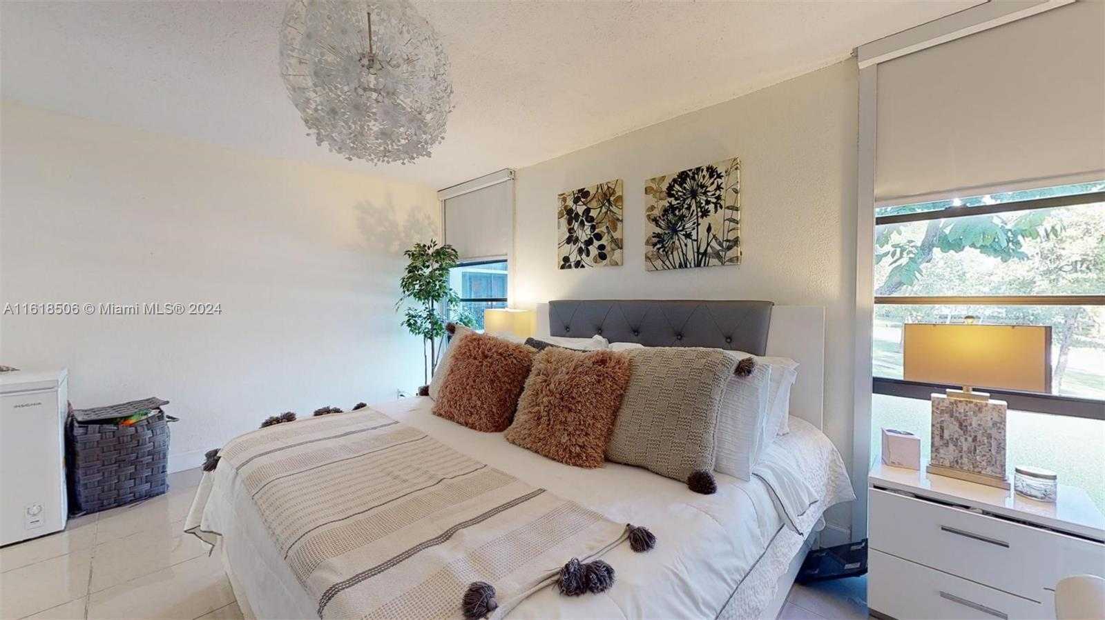 Small Image of 3301 NORTH COUNTRY CLUB DR #205, Aventura Number 26