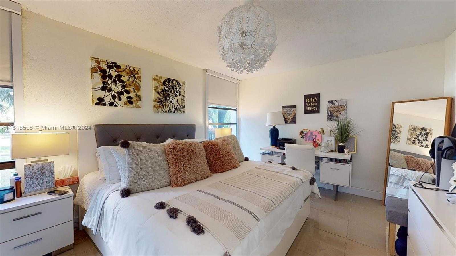 Small Image of 3301 NORTH COUNTRY CLUB DR #205, Aventura Number 27