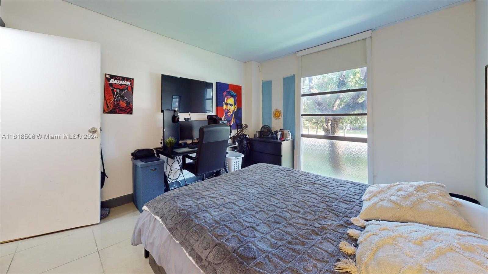 Small Image of 3301 NORTH COUNTRY CLUB DR #205, Aventura Number 31