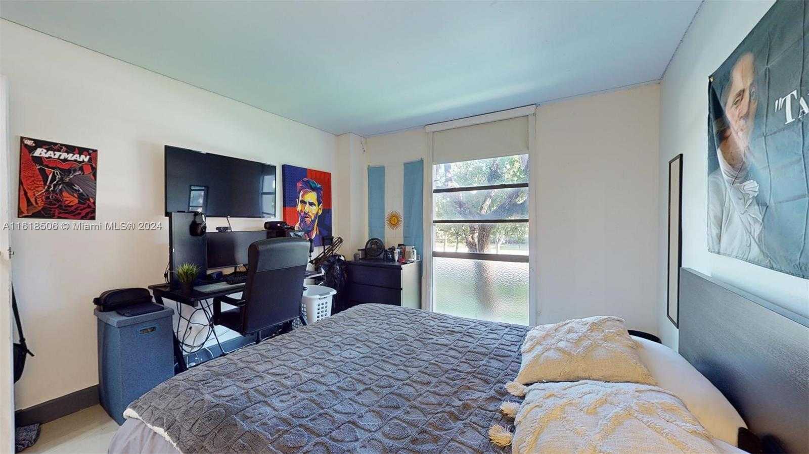 Small Image of 3301 NORTH COUNTRY CLUB DR #205, Aventura Number 33