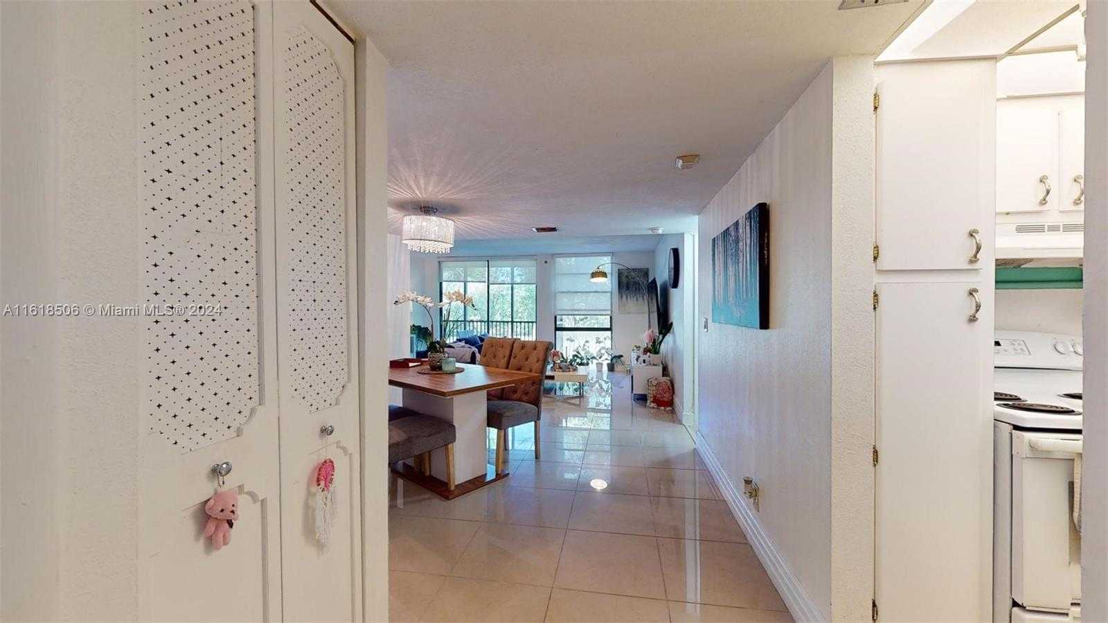 Small Image of 3301 NORTH COUNTRY CLUB DR #205, Aventura Number 38