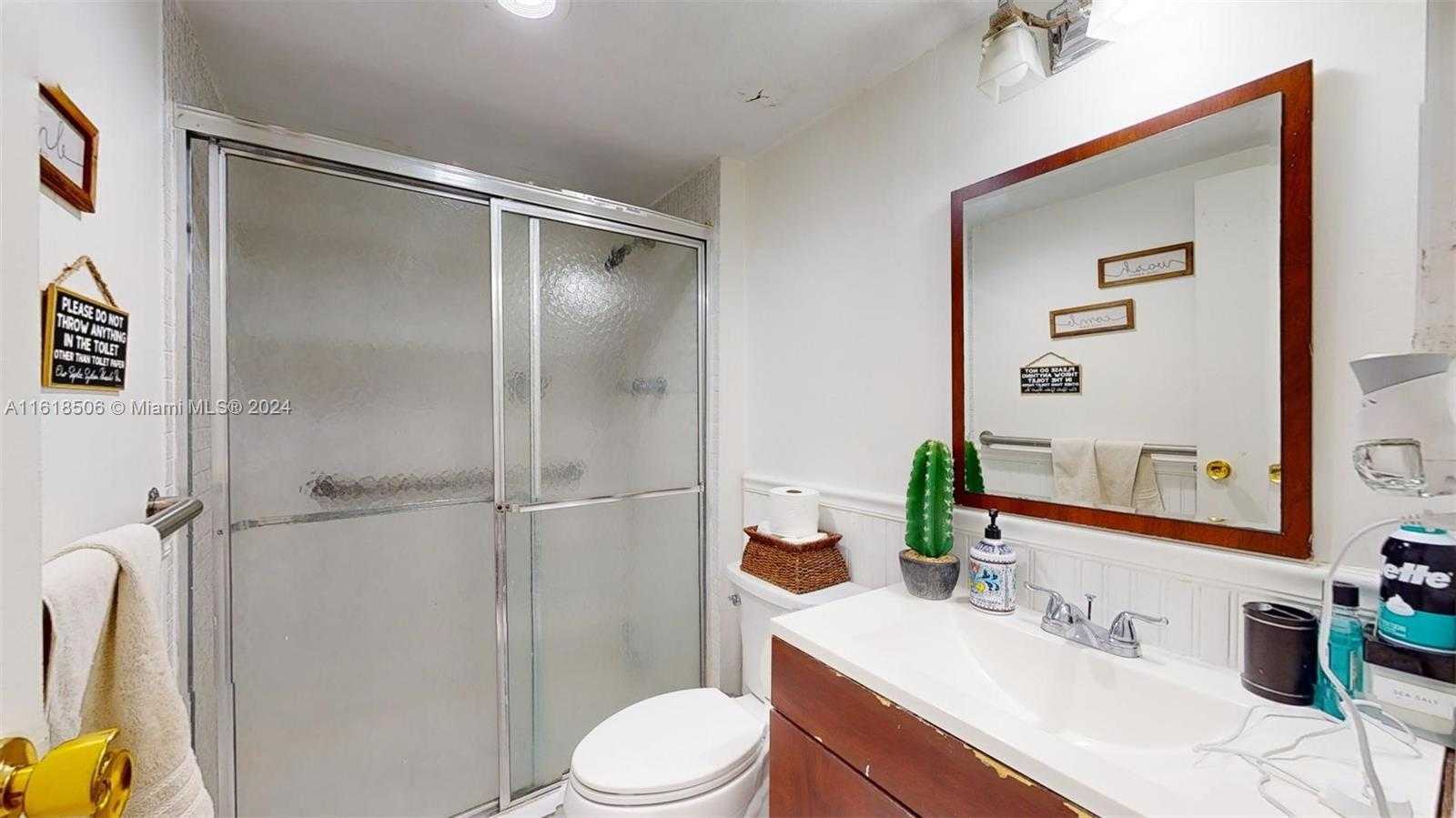 Small Image of 3301 NORTH COUNTRY CLUB DR #205, Aventura Number 39