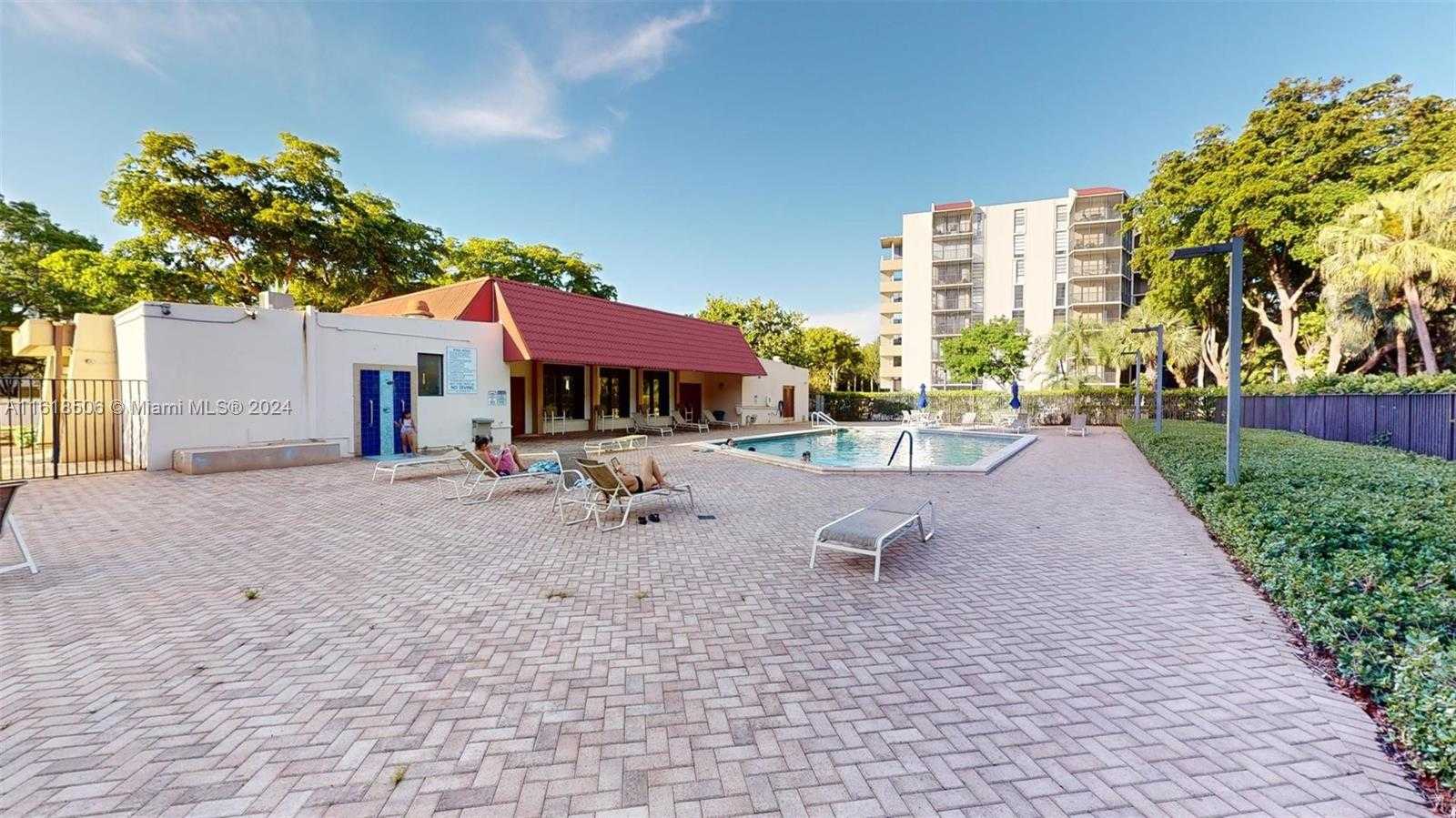 Small Image of 3301 NORTH COUNTRY CLUB DR #205, Aventura Number 52