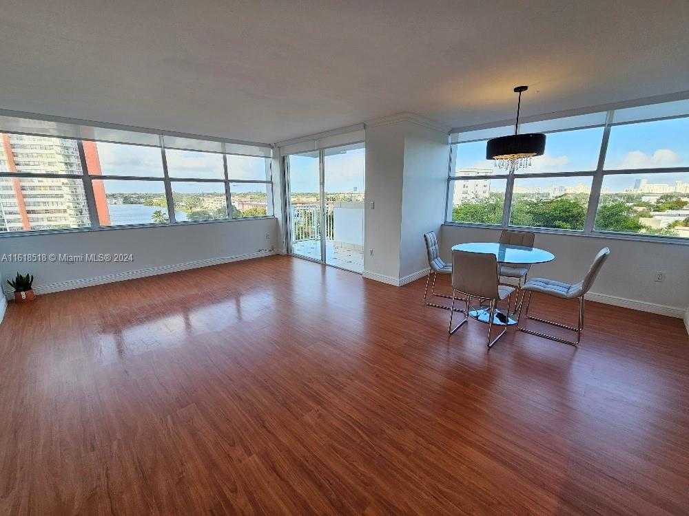 Small Image of 1300 NORTH EAST MIAMI GARDENS DR #706E, Miami Number 10
