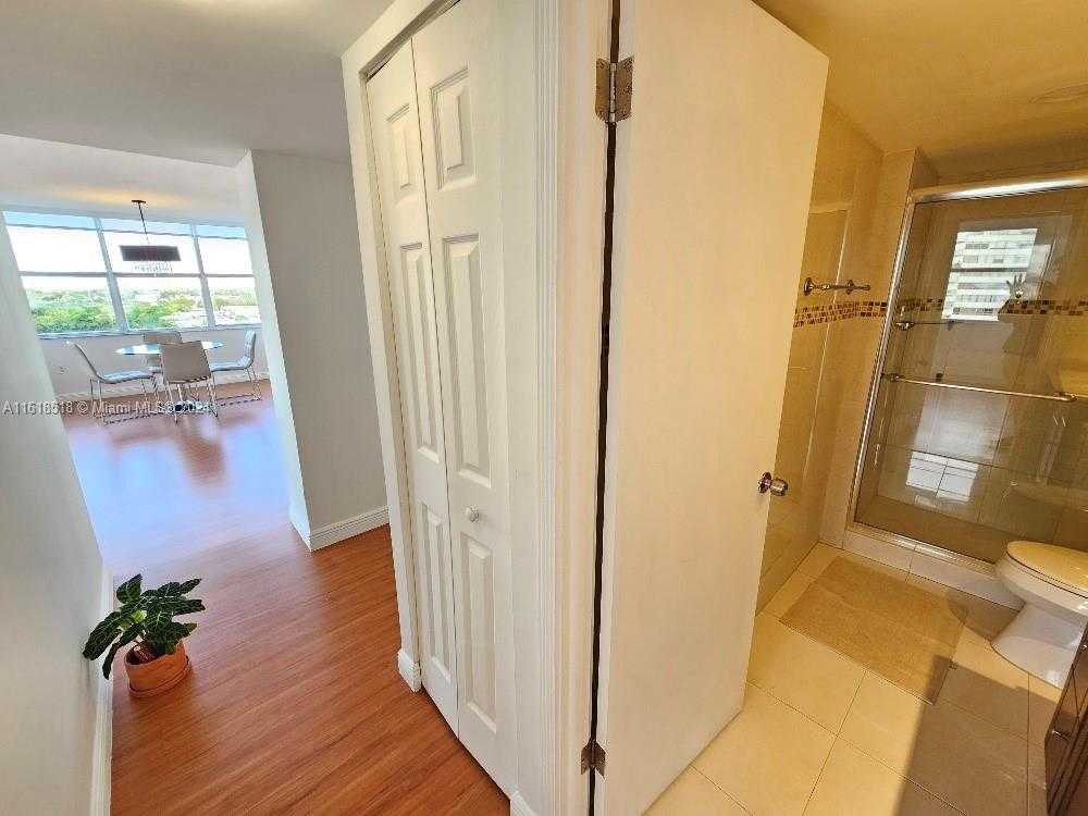Small Image of 1300 NORTH EAST MIAMI GARDENS DR #706E, Miami Number 17